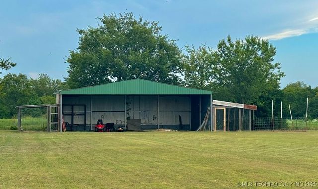 23066 Pettijohn Springs Road, Madill, OK 73446