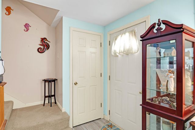 69 Magnolia Lane, Greenland, NH 03840