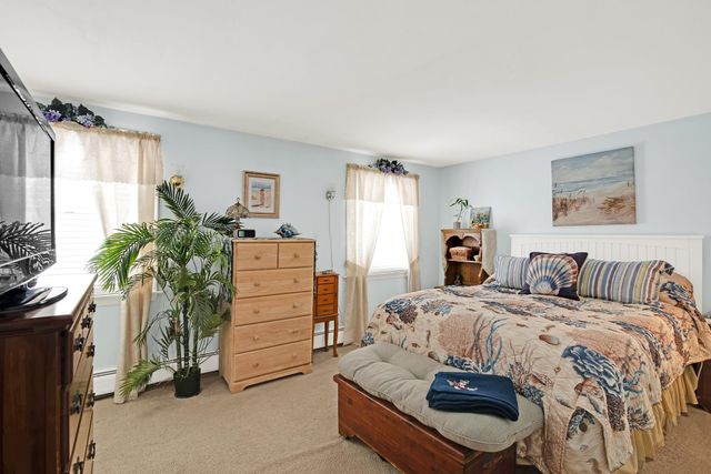 69 Magnolia Lane, Greenland, NH 03840