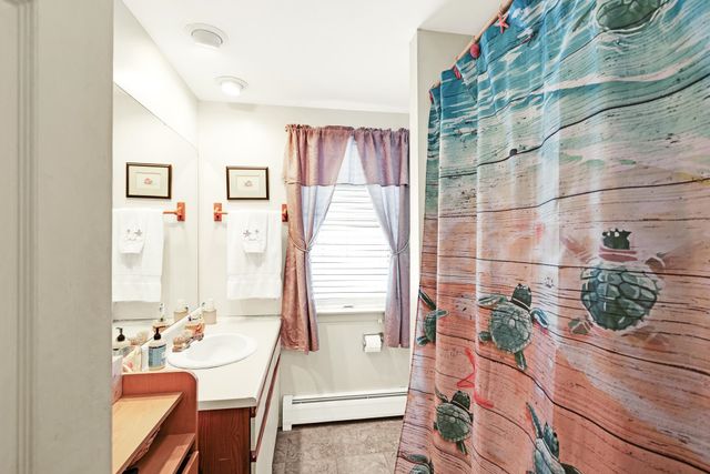 69 Magnolia Lane, Greenland, NH 03840