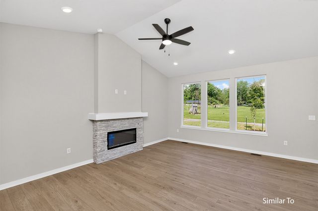 8136 Buckley Street, Johnston, IA 50131