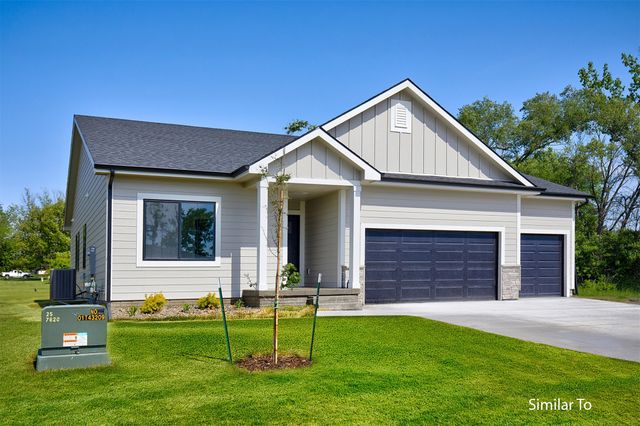 8136 Buckley Street, Johnston, IA 50131