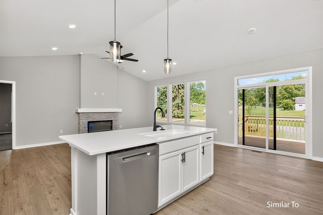 8136 Buckley Street, Johnston, IA 50131