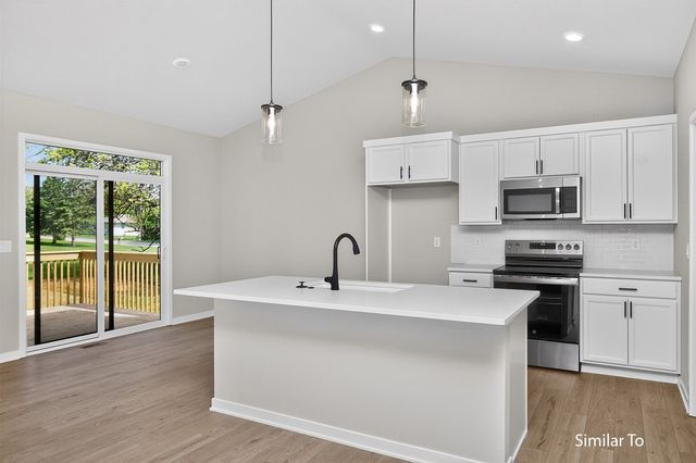 8136 Buckley Street, Johnston, IA 50131