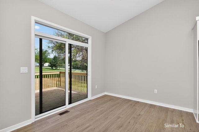 8136 Buckley Street, Johnston, IA 50131