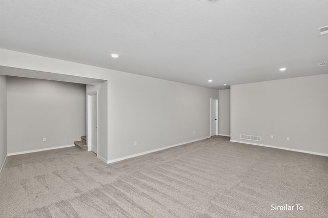 8136 Buckley Street, Johnston, IA 50131