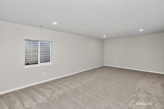 8136 Buckley Street, Johnston, IA 50131