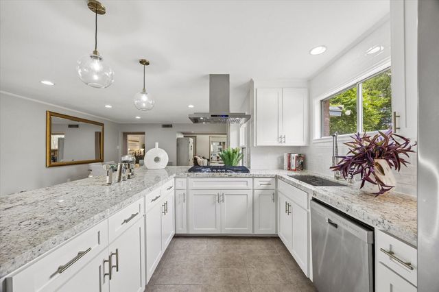 3631 Woodvalley Drive, Houston, TX 77025