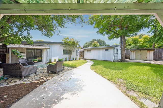 3631 Woodvalley Drive, Houston, TX 77025