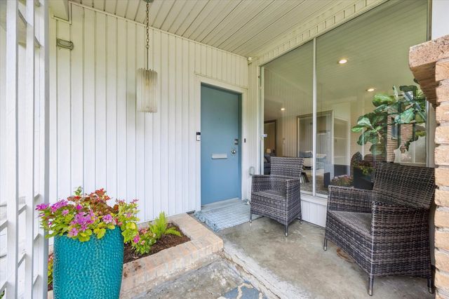 3631 Woodvalley Drive, Houston, TX 77025