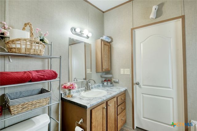 181 Pasadera Drive, Elgin, TX 78621