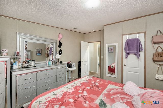 181 Pasadera Drive, Elgin, TX 78621