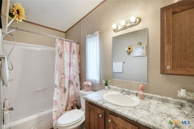 181 Pasadera Drive, Elgin, TX 78621