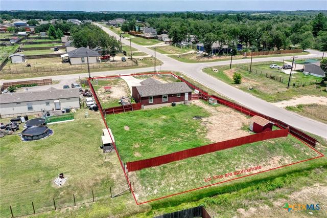 181 Pasadera Drive, Elgin, TX 78621