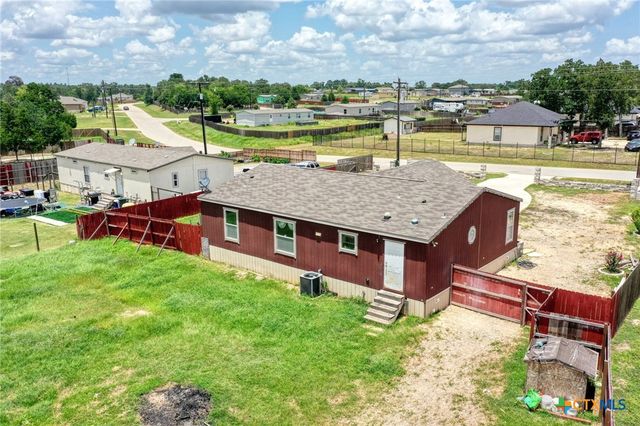 181 Pasadera Drive, Elgin, TX 78621