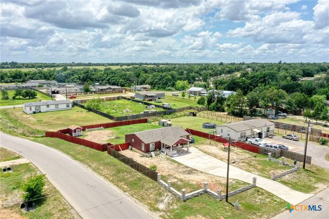 181 Pasadera Drive, Elgin, TX 78621