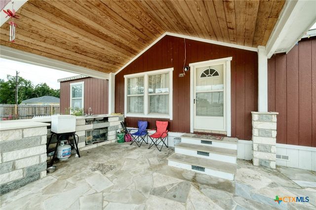 181 Pasadera Drive, Elgin, TX 78621