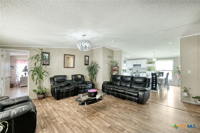 181 Pasadera Drive, Elgin, TX 78621