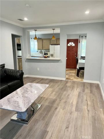 10550 Oxnard Street, North Hollywood, CA 91606