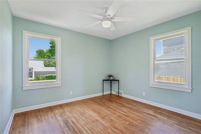 1160 11th Street, Marion, IA 52302
