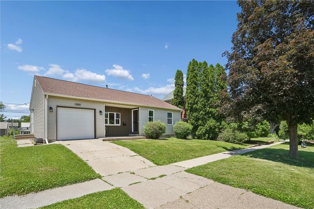 1160 11th Street, Marion, IA 52302