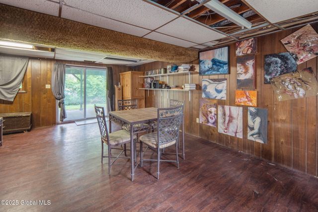 250 Hillcrest Avenue, Schenectady, NY 12304