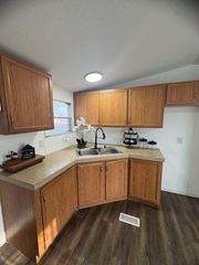 222 Legend Oaks DR, Dale, TX 78616