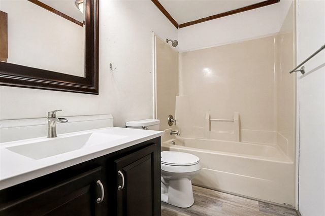 99 Fineview Avenue, Kalamazoo, MI 49004