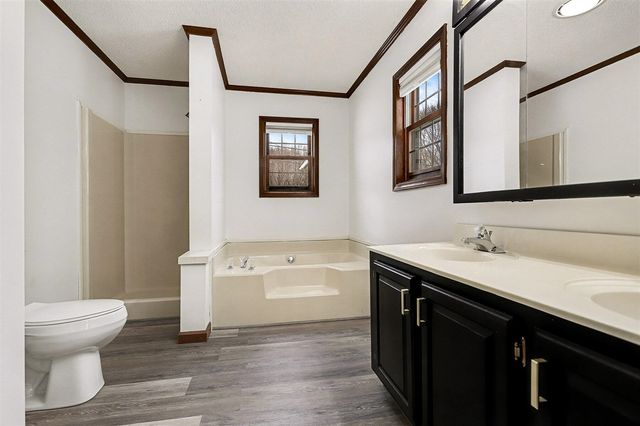 99 Fineview Avenue, Kalamazoo, MI 49004