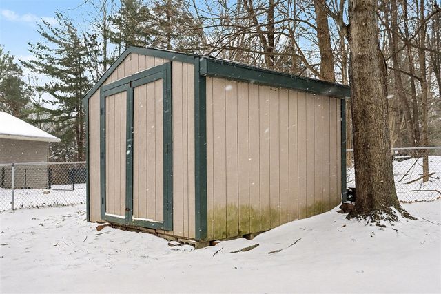 99 Fineview Avenue, Kalamazoo, MI 49004