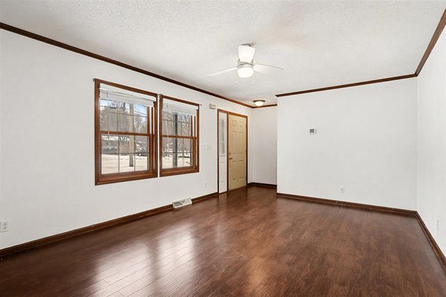 99 Fineview Avenue, Kalamazoo, MI 49004