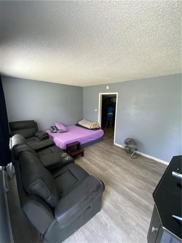 5401 Hardesty Avenue, Kansas City, MO 64130