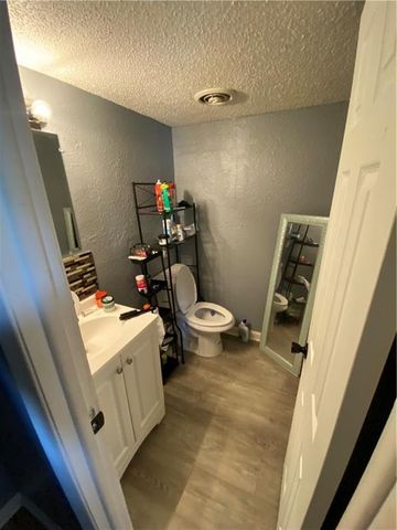 5401 Hardesty Avenue, Kansas City, MO 64130