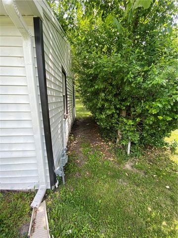 5401 Hardesty Avenue, Kansas City, MO 64130