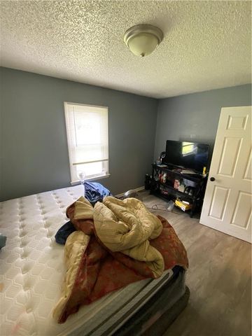 5401 Hardesty Avenue, Kansas City, MO 64130