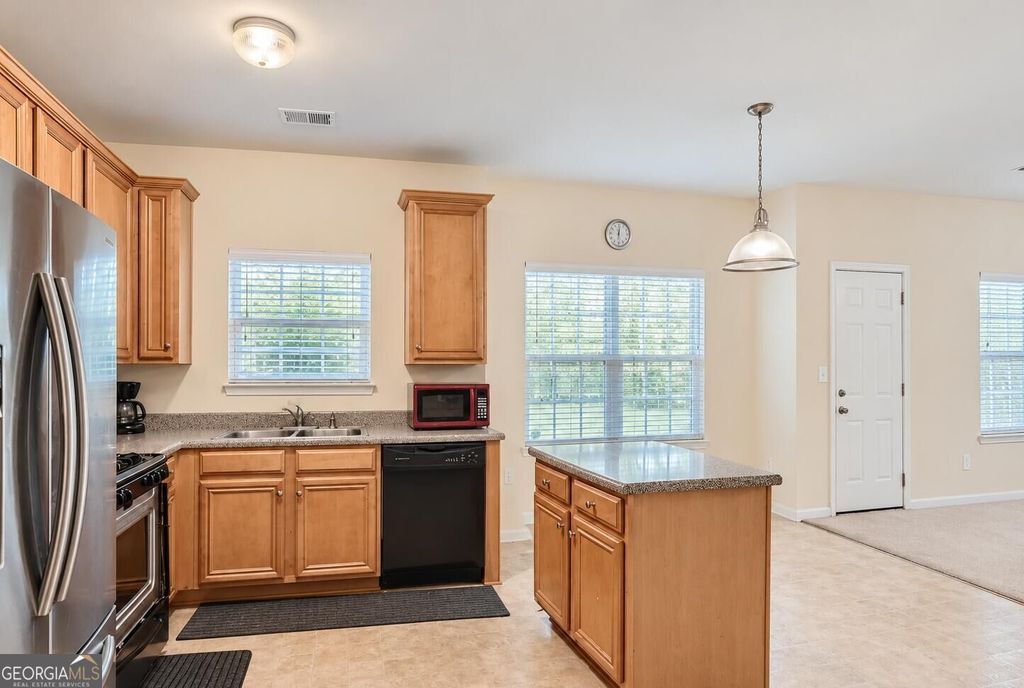 5167 Upper Elm Street, Atlanta, GA 30349 — photo 3