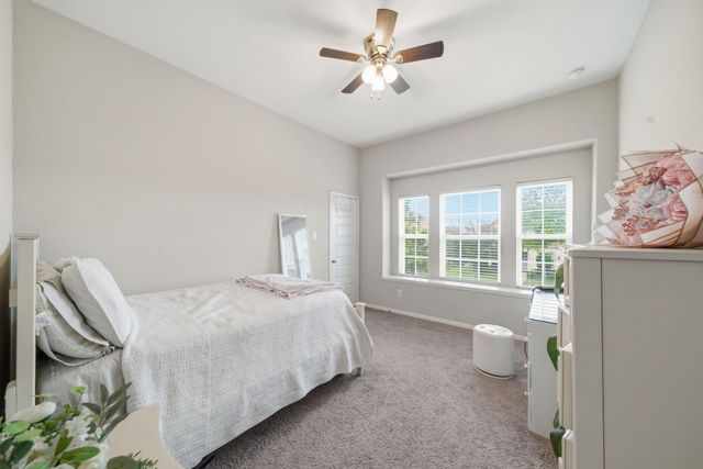 1914 Creekside Park Drive, Pearland, TX 77089