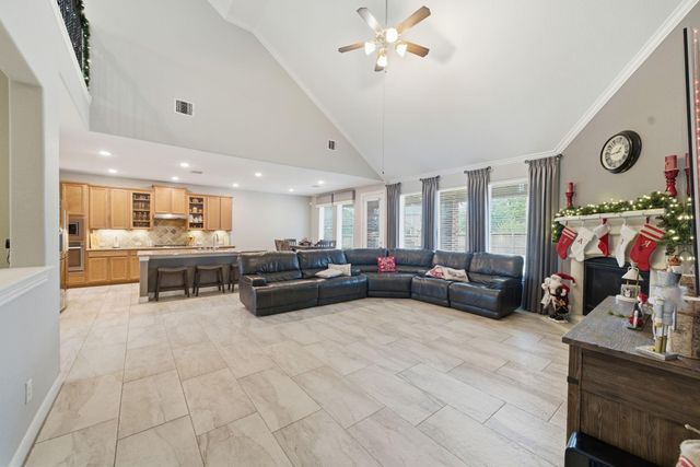 1914 Creekside Park Drive, Pearland, TX 77089