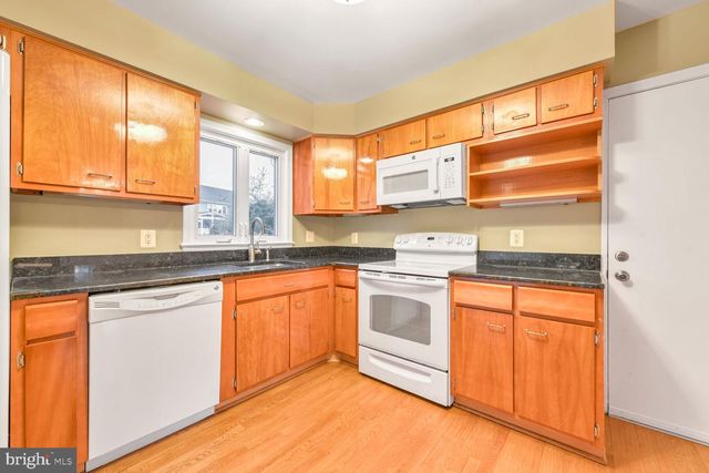 6536 DIVINE ST, Mclean, VA 22101