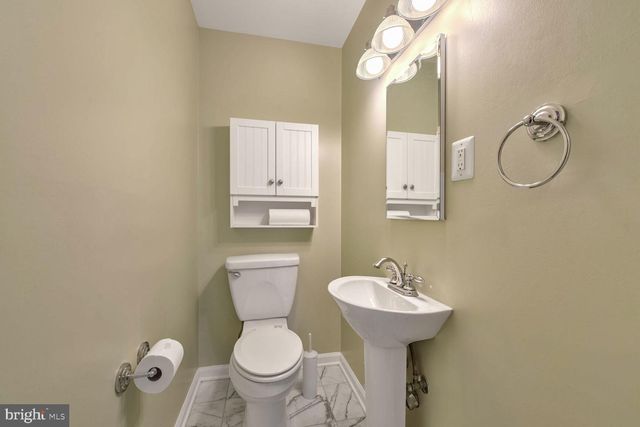 6536 DIVINE ST, Mclean, VA 22101