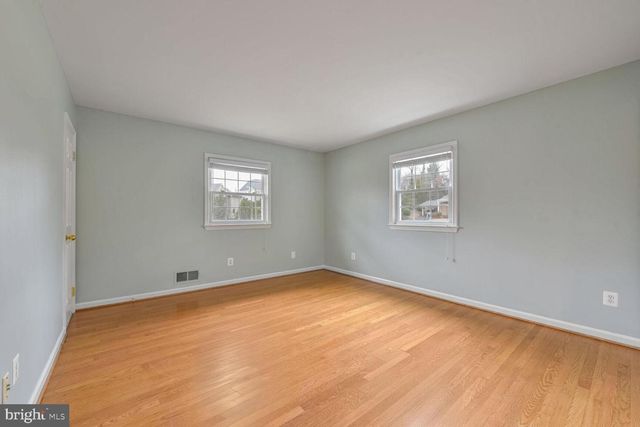 6536 DIVINE ST, Mclean, VA 22101