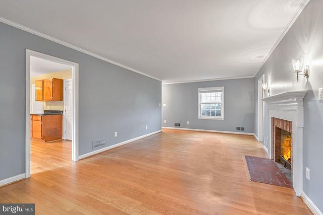 6536 DIVINE ST, Mclean, VA 22101