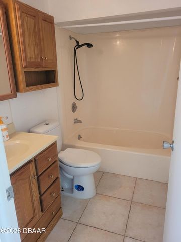 325 Wilder Blvd Apt A401, Daytona Beach, FL 32114