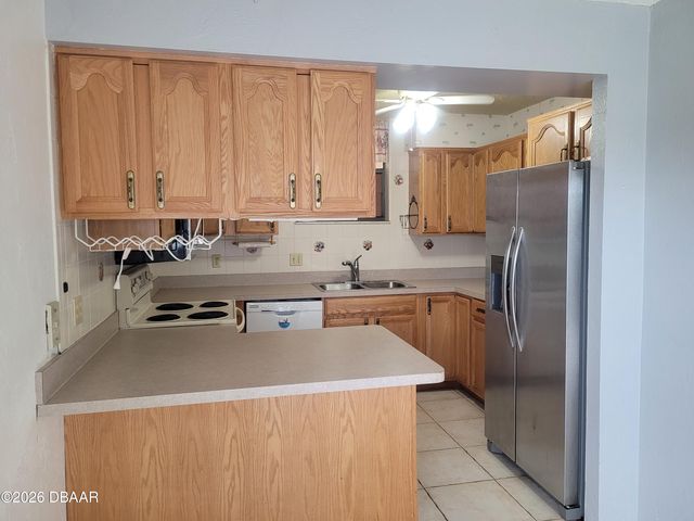 325 Wilder Blvd Apt A401, Daytona Beach, FL 32114