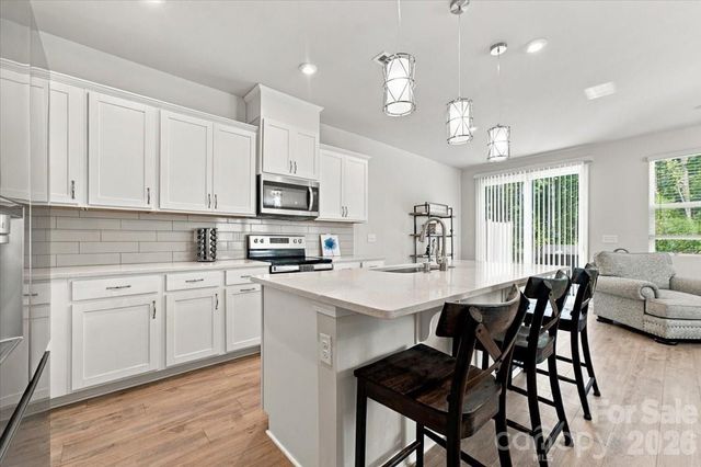 8036 Overmeadow Lane, Charlotte, NC 28269
