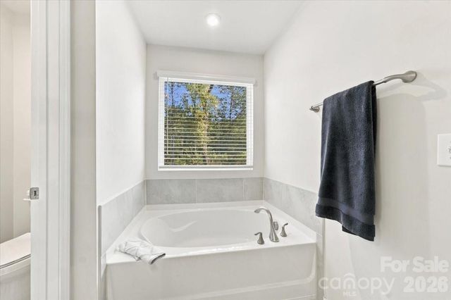 8036 Overmeadow Lane, Charlotte, NC 28269