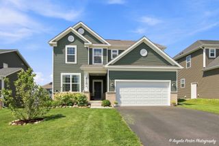 2110 Schmitt Circle, Algonquin, IL 60102