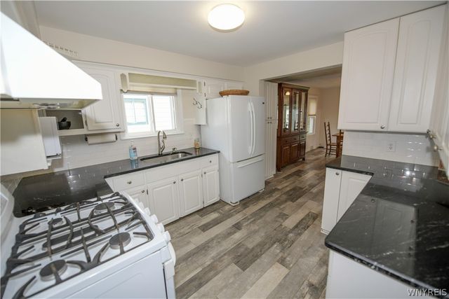 918 92nd Street, Niagara Falls, NY 14304