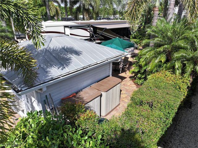 5958 Brightwood DR, Fort Myers, FL 33905