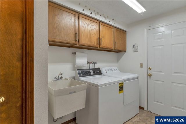 6202 4-J Ln SE, Salem, OR 97317